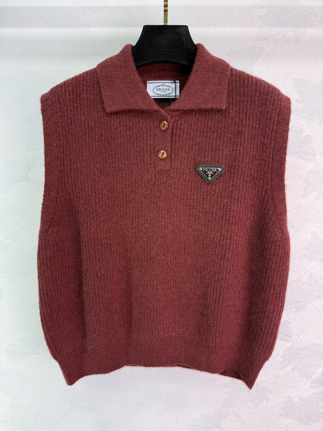 “Prad* 2025: P384 Female Suit with Custom Wool Line-Making for Soft, Bulletproof, and Stylish Wear” - 图片 2