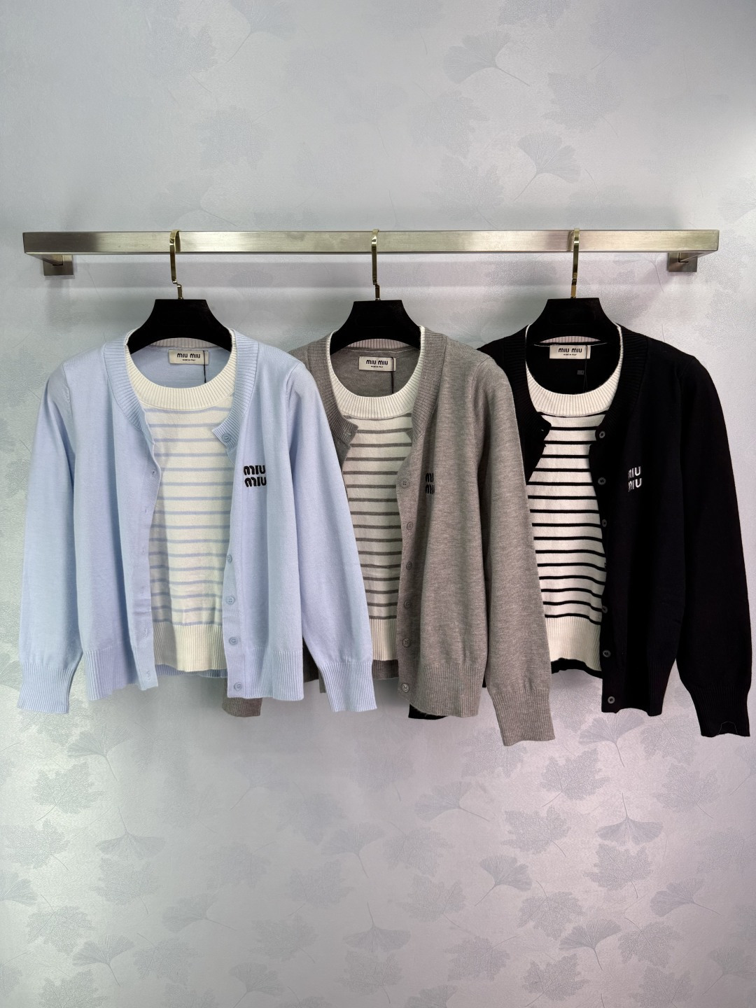 Miu *25 Classic Striped Dress: Versatile One-Size-Fits-All Design for Fall and Winter - 图片 1