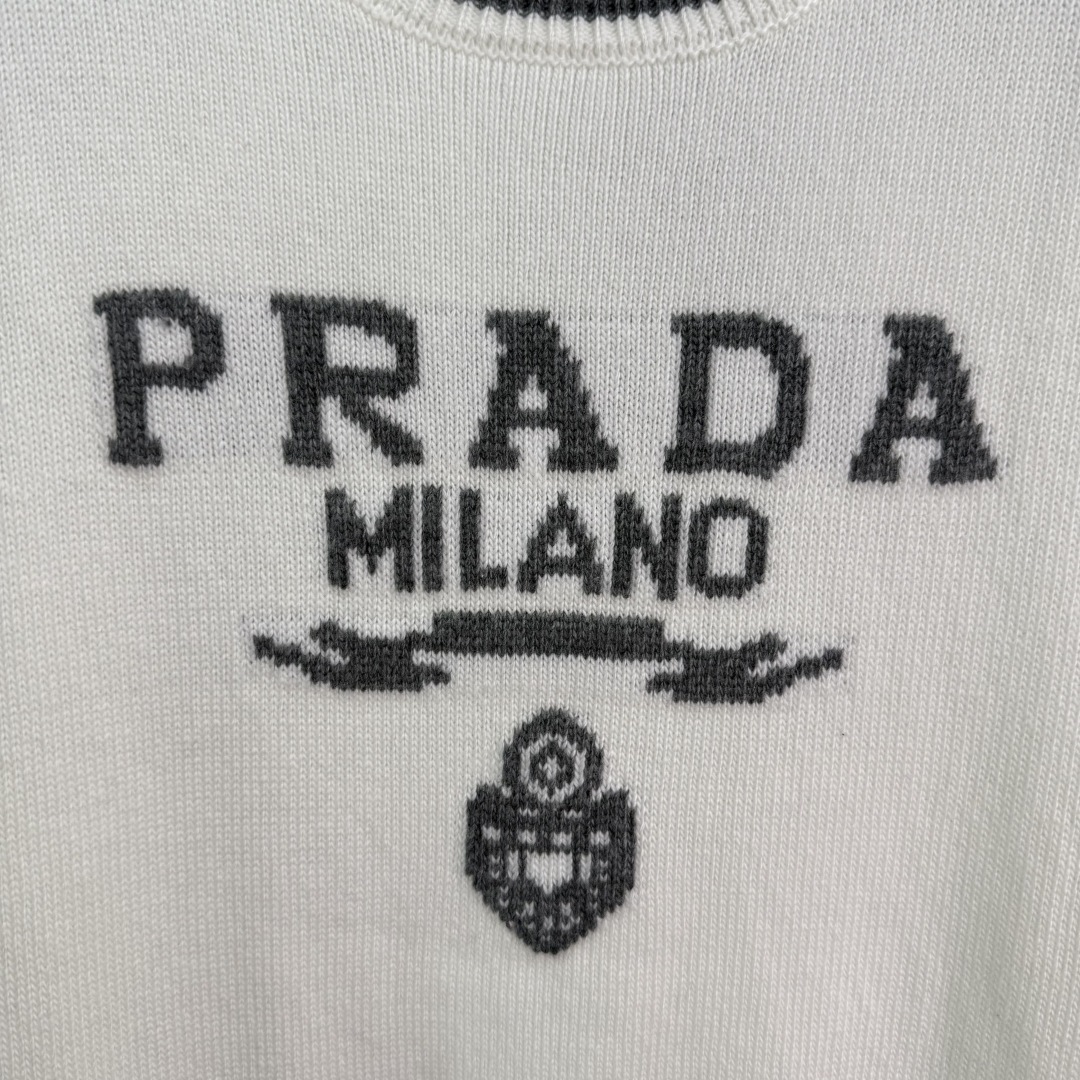 Prada Milano Wool Knit Sweater, Long Sleeve, Crew Neck, Fall Collection 6 cmp i1757949208215 8781 0 5