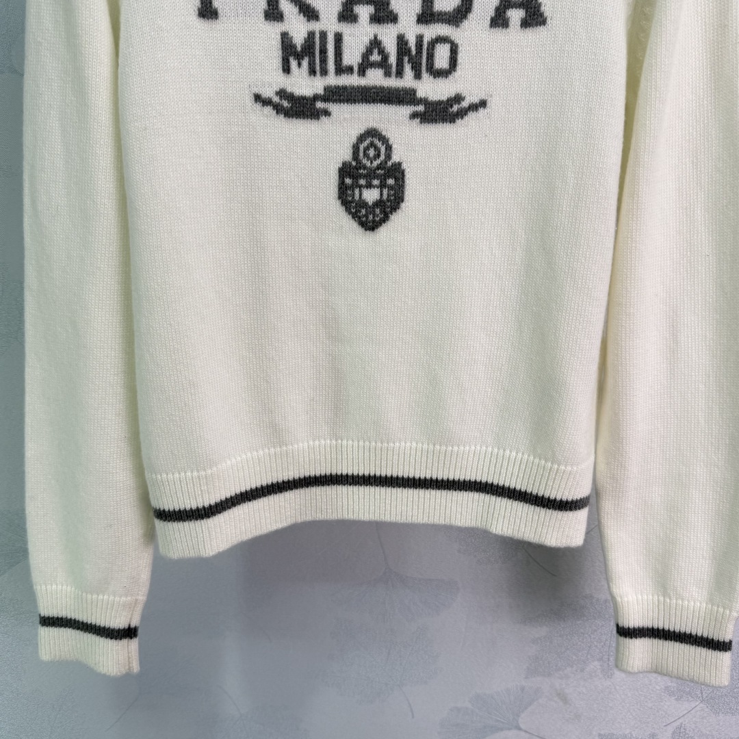 Prada Milano Wool Knit Sweater, Long Sleeve, Crew Neck, Fall Collection 7 cmp i1757949213744 1607 0 6
