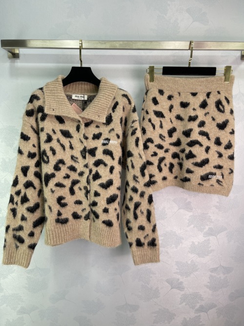 Miu Miu Leopard Print Wool Cardigan and Skirt Set - Autumn 2025 Collection 1 Miu Miu Leopard Print Wool Cardigan and Skirt Set - Autumn 2025 Collection