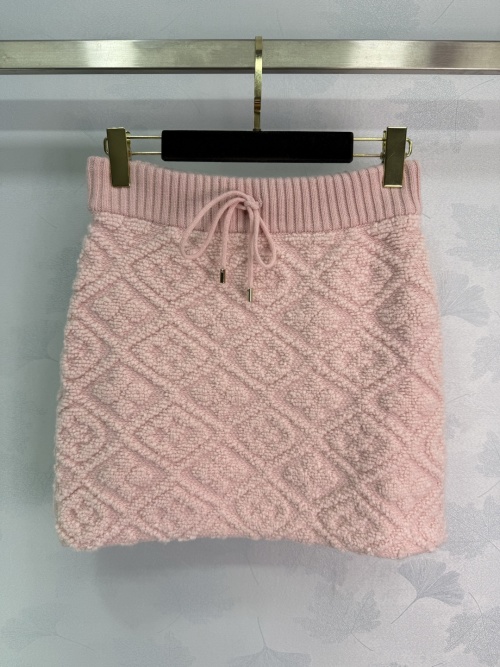 Louis Vuitton Women's 2025 Pre-Fall Jacquard Knit Mini Skirt 1 Louis Vuitton Women's 2025 Pre-Fall Jacquard Knit Mini Skirt