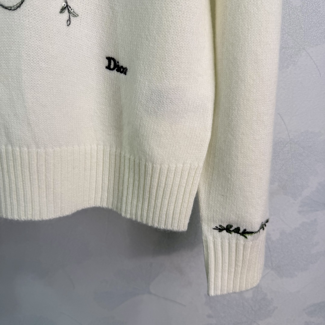 Dior Floral Embroidery Crew Neck Sweater