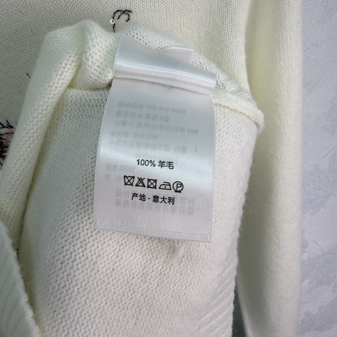 Dior Floral Embroidery Crew Neck Sweater