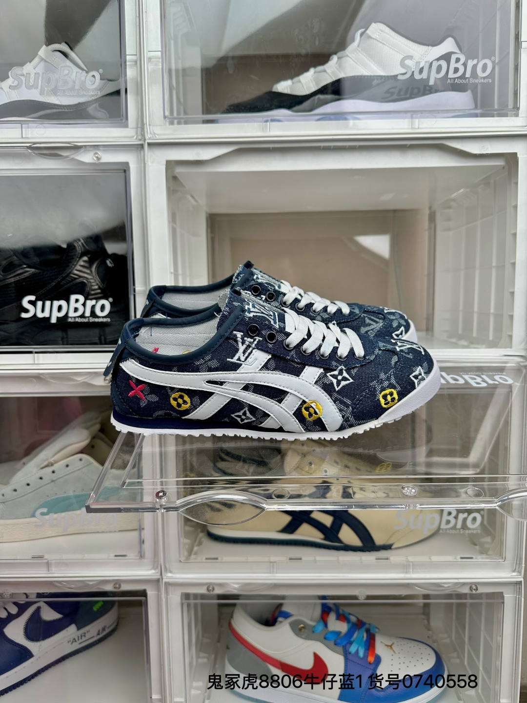 🛒购物价：💰128 鬼冢虎8806牛仔蓝

1高版本套楦工艺 正确版型 尺码36-44 男女码现货 