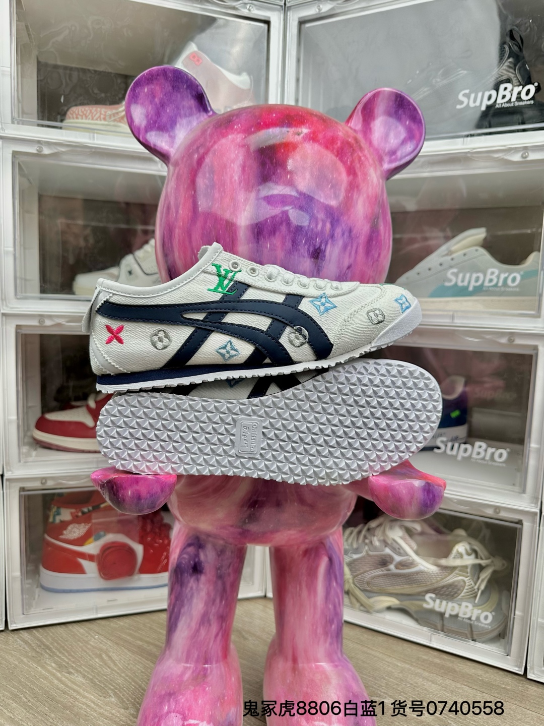🛒购物价：💰128 鬼冢虎8806白兰

1高版本套楦工艺 正确版型 尺码36-44 男女码现货 