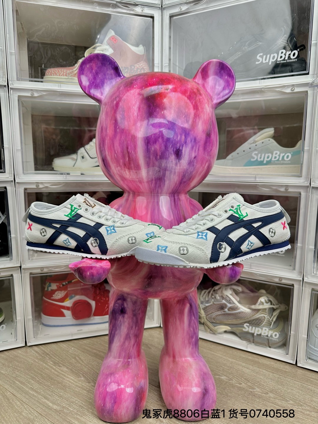 🛒购物价：💰128 鬼冢虎8806白兰

1高版本套楦工艺 正确版型 尺码36-44 男女码现货 