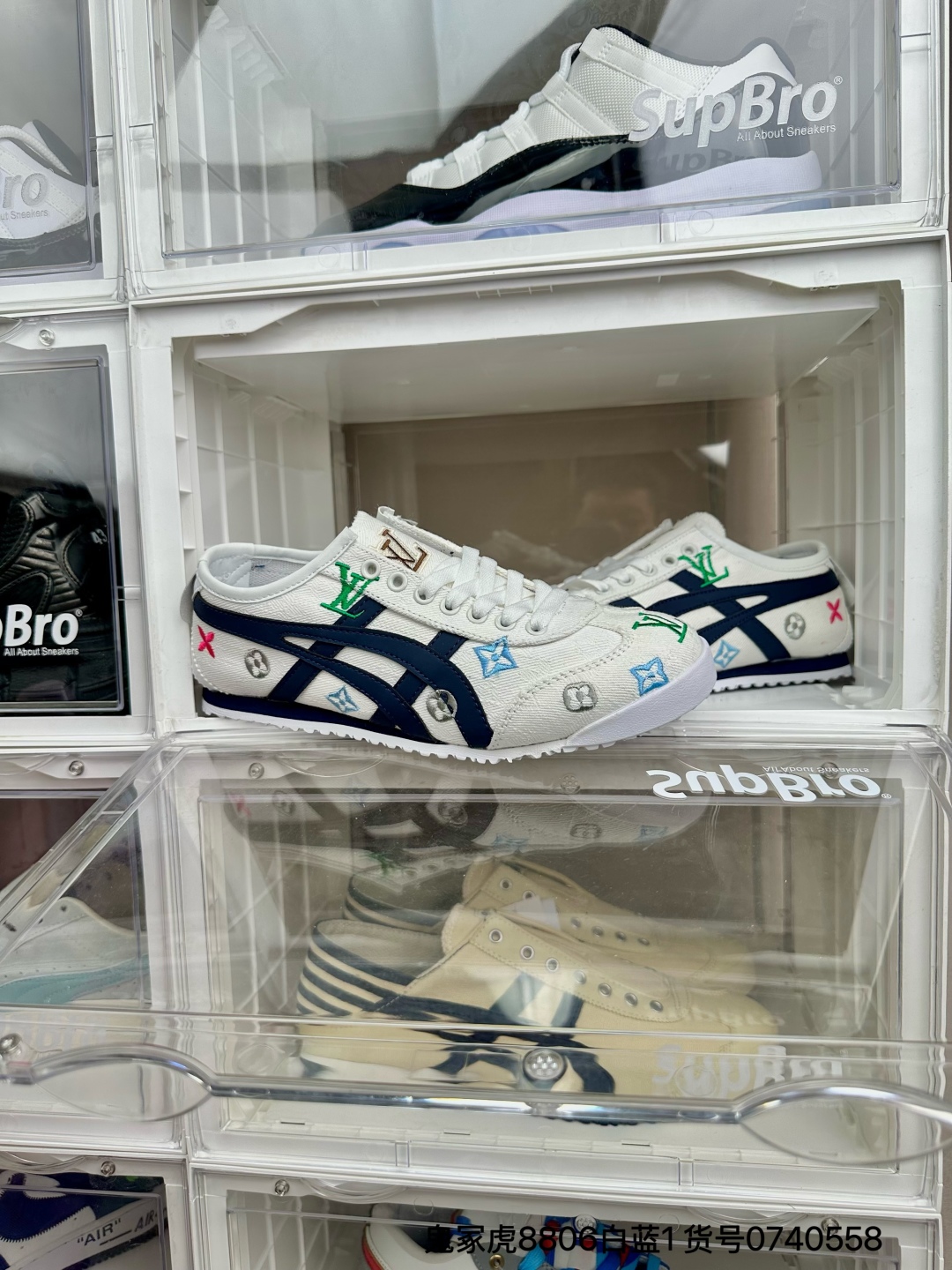 🛒购物价：💰128 鬼冢虎8806白兰

1高版本套楦工艺 正确版型 尺码36-44 男女码现货 