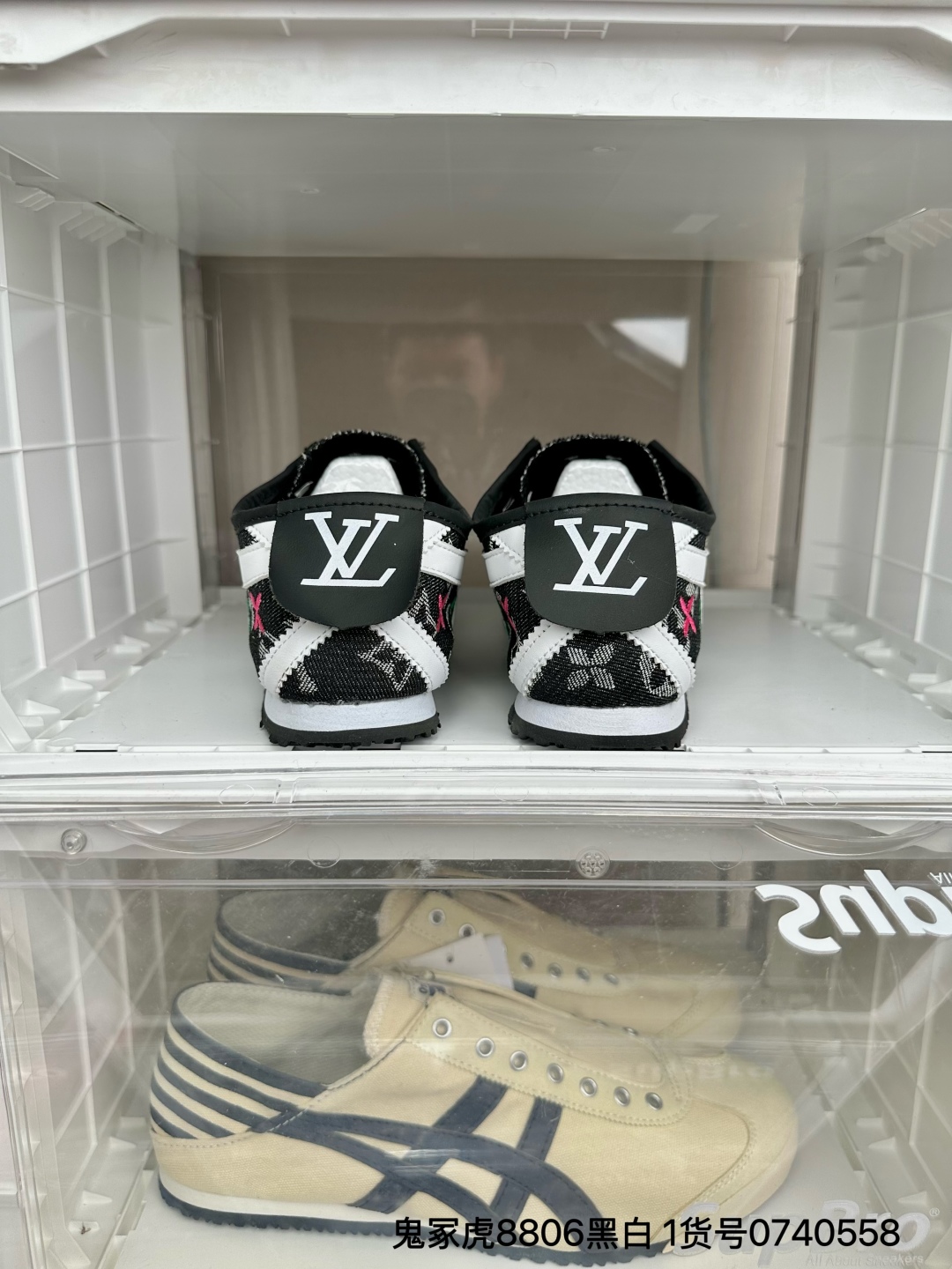 🛒购物价：💰128 鬼冢虎8806黑白

1高版本套楦工艺 正确版型 尺码36-44 男女码现货 