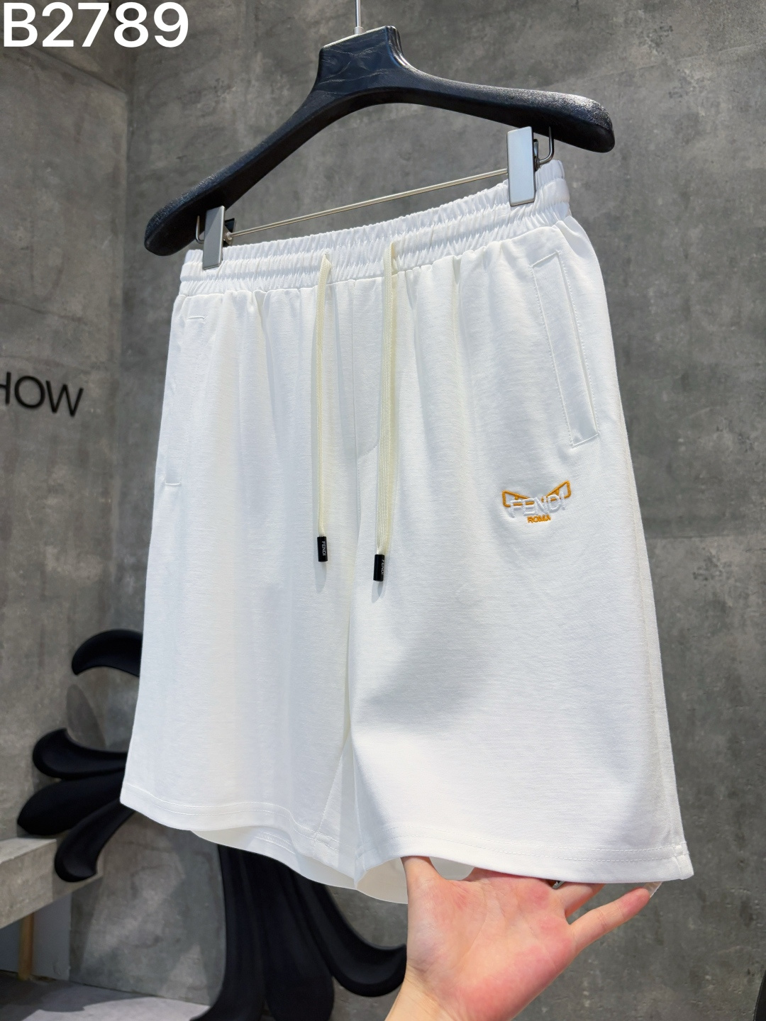 🅿️95 Fendi 2026 FENDl nuevo pantalón corto de punto con cambio de color, tejido personalizado, logo bordado con técnic…
