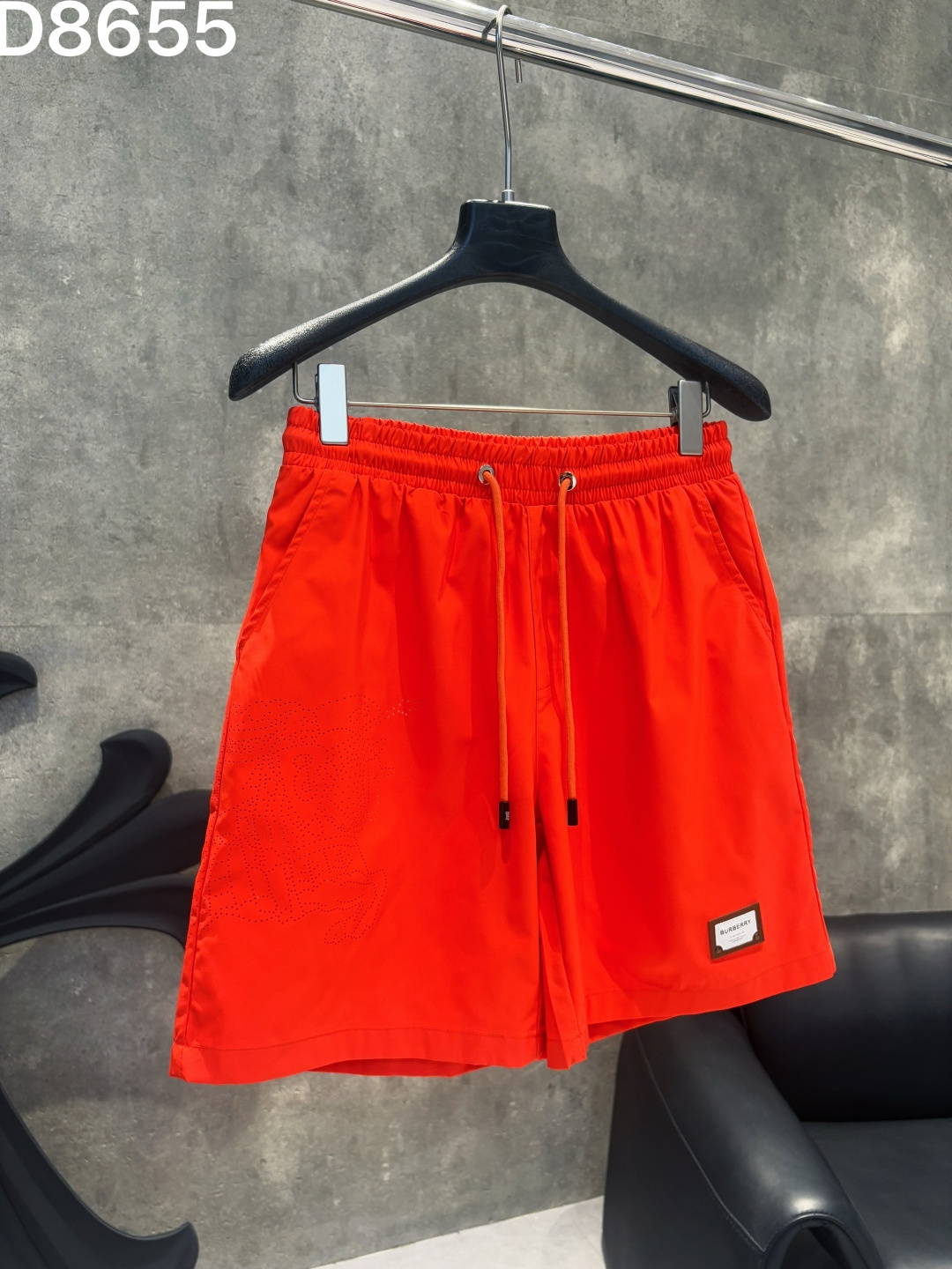 🅿️80 2026 Burberry nuevos shorts de playa de secado rápido, tejido personalizado, logo artesanal. La versión es ajusta…
