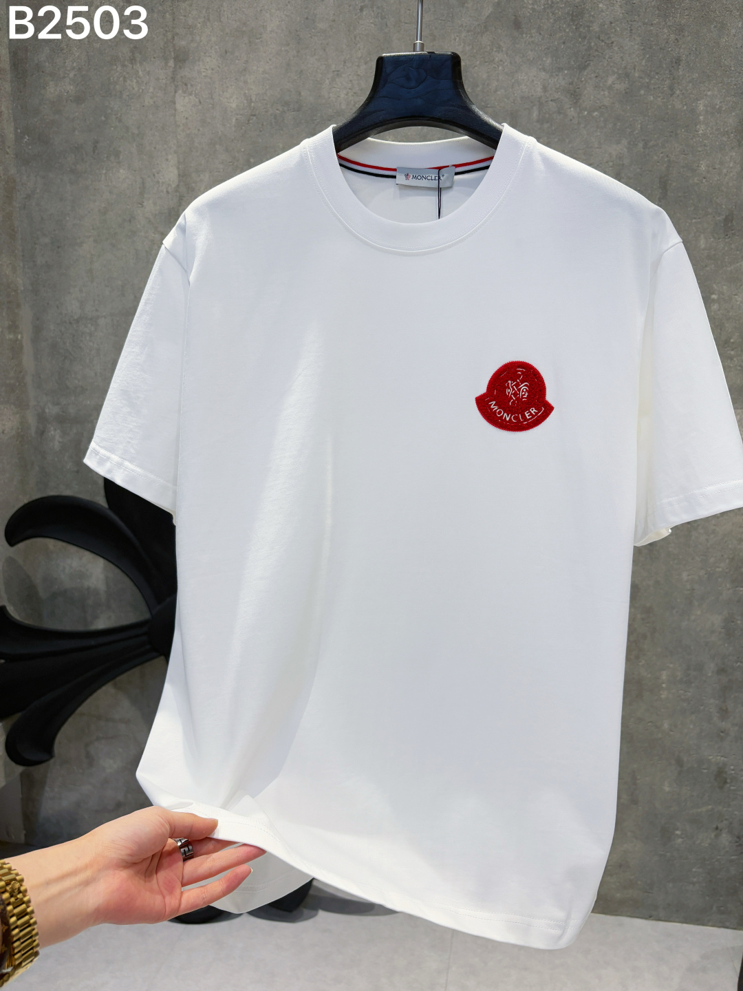 🅿️ 100 alta calidad, Moncler 26ss nuevo modelo, camiseta de manga corta con logotipo bordado, artesanía pesada, tejido…
