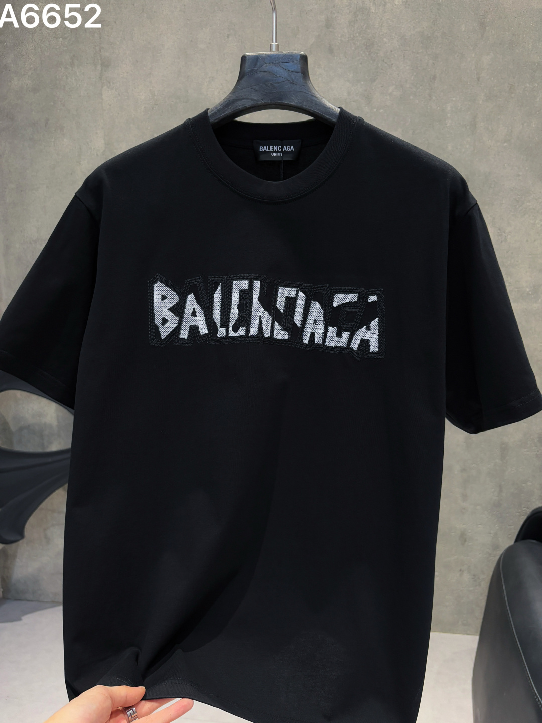 P90 París 26ss Nueva camiseta de manga corta con logo bordado en letras, proceso de alta artesanía, tela: algodón peina…