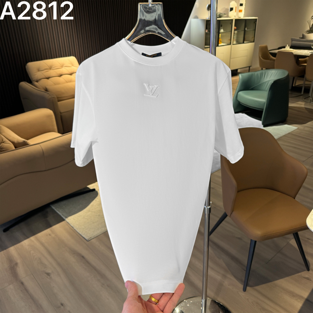 P90 Alta calidad LV 26ss Nueva camiseta de manga corta con logo bordado, proceso pesado, tejido: algodón peinado de dob…