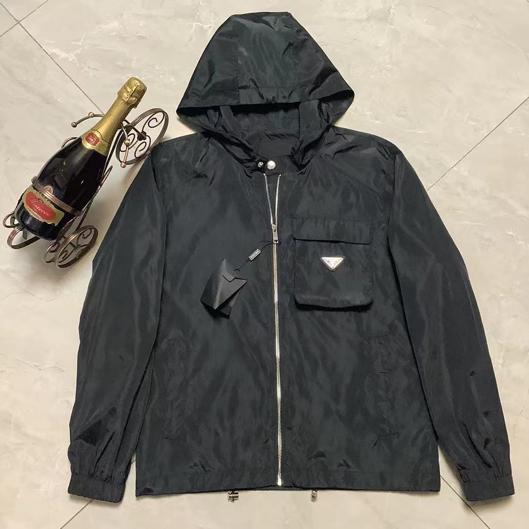 240 PRADA ¡La última chaqueta con capucha para hombre (capucha 🉑desmontable)! Telas de mostrador de alta gama, las tel…