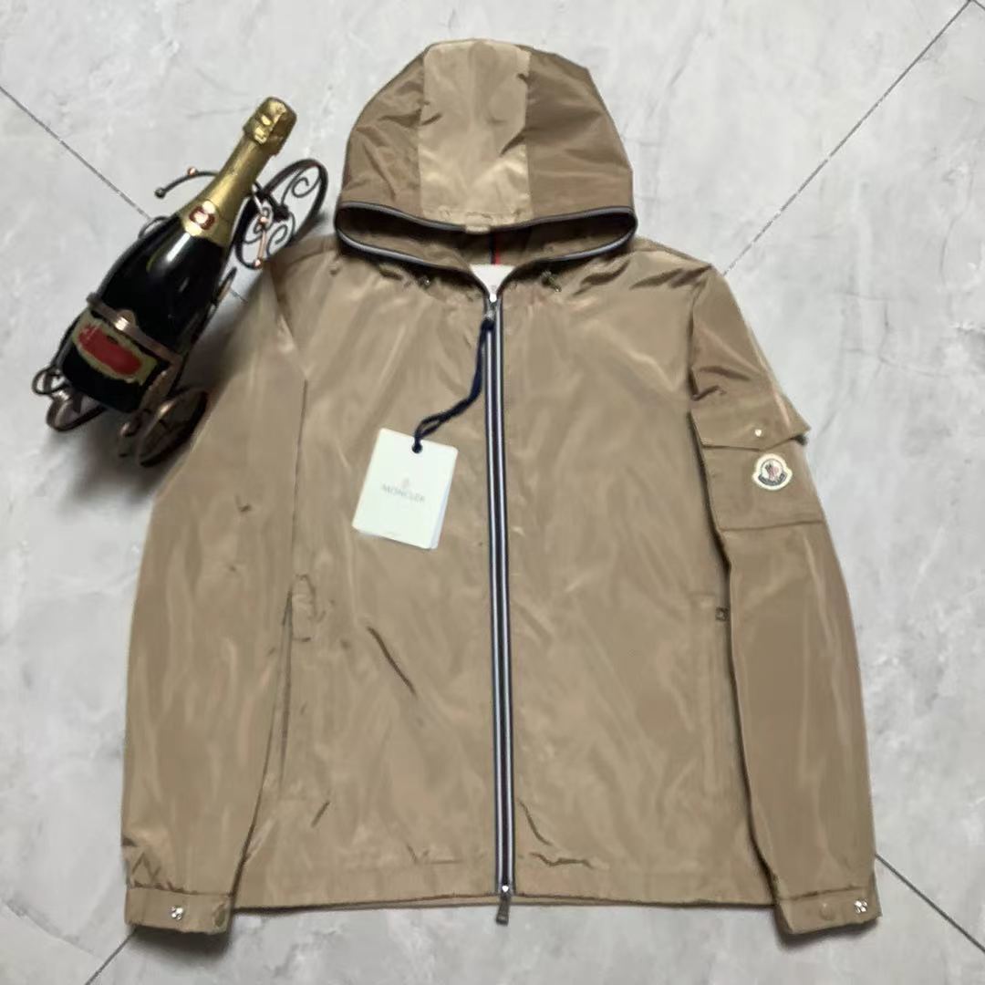 240 Moncler蒙口 classic hooded trench coat, fashion special fabric, imported ultra-thin polyester fiber fabric, unique te…