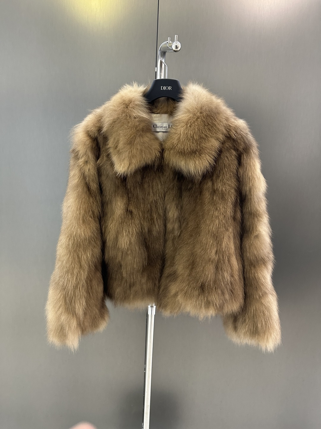 NO:637873,Dior *new autumn and winter fox fur coat imported white fox high-end quality Maillard color m-xl (length 53, bust 94, size L), Dior-clothing, dior, dior, jackets & coats, alexander wang19860909Dior *秋冬新款狐狸毛皮草外套 进口白狐 高端品质 美拉德色系 m-xl（衣长53,胸围94,码数L）,迪奥-服装,dior,dior,jackets & coats,alexander wang,Women's clothing