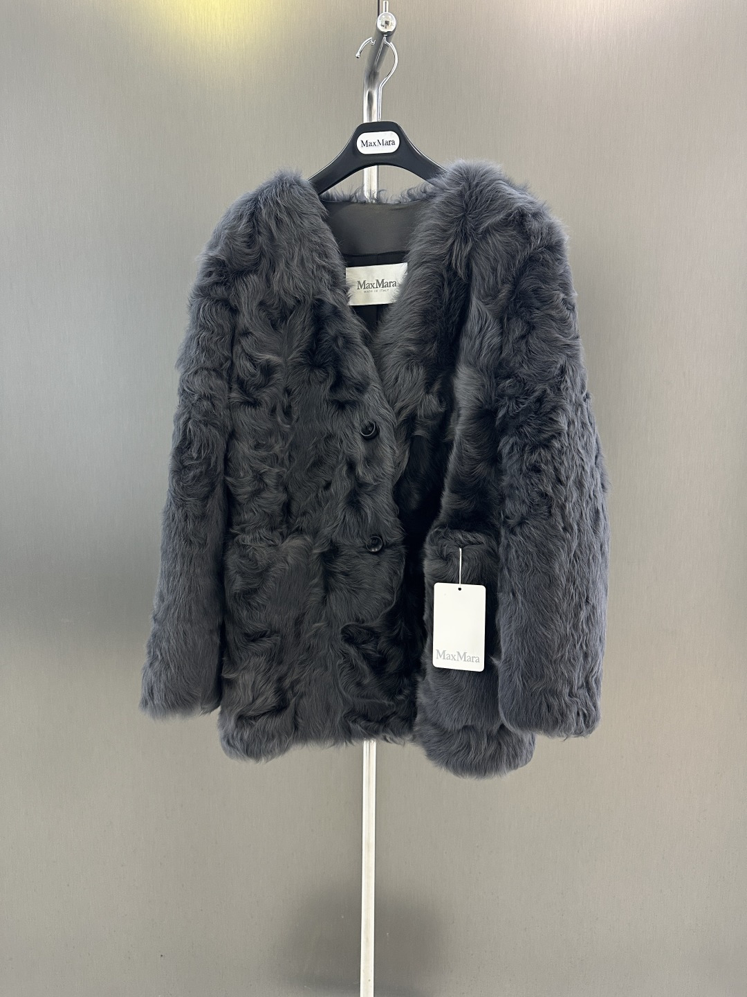 NO:637729,Maxmara autumn and winter new high-quality fur all-in-one imported Xiaohu sheep fur all-in-one high-end fashion SML (length 70, bust 100, size s), Maxmara-clothing, sheepskin, alexander wang19860909Maxmara 秋冬新品高品质皮毛一体上新 进口小湖羊皮毛一体 高级时尚  SML（衣长70,胸围100,码数s）,麦丝玛拉-服装,sheepskin,alexander wang,Women's clothing