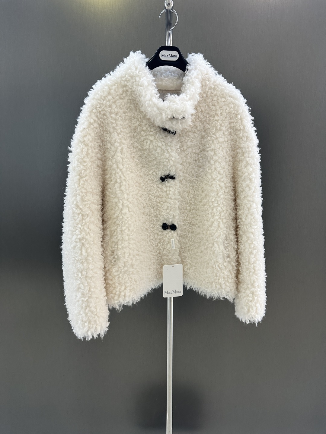 NO:637700,Maxmara new autumn and winter grained wool fur jacket, simple wide design, casual and elegant, 100 wool fabric, warm and comfortable SML (length 60, chest 120, size m), Maxmara-clothing, jackets & coats, alexander wang19860909Maxmara 秋冬新款颗粒羊毛皮草外套 简约阔版设计 休闲大气 100羊毛面料 温暖舒适  SML（衣长60,胸围120,码数m）,麦丝玛拉-服装,jackets & coats,alexander wang,Women's clothing