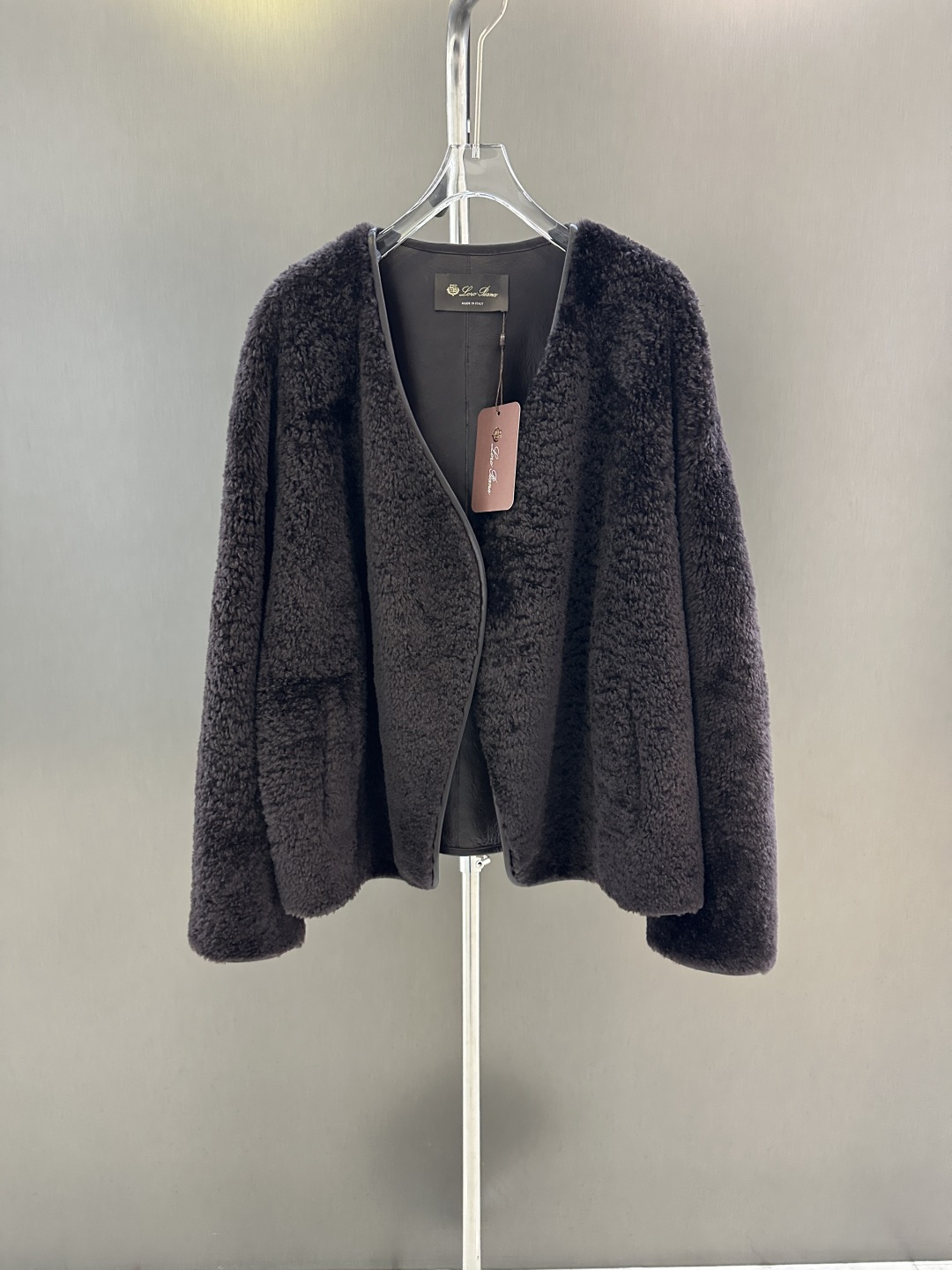 NO:662015,Loro piana autumn and winter new imported Lagon fur one-piece imported Lagon fur one-piece simple high-end SML (length 59, bust 116, size s), women's clothing, loro piana,  19860909Loro piana秋冬新款进口拉贡皮毛一体 进口拉贡皮毛一体 简约高级SML（衣长59,胸围116,码数s）,女装,loro piana, ,Women's clothing