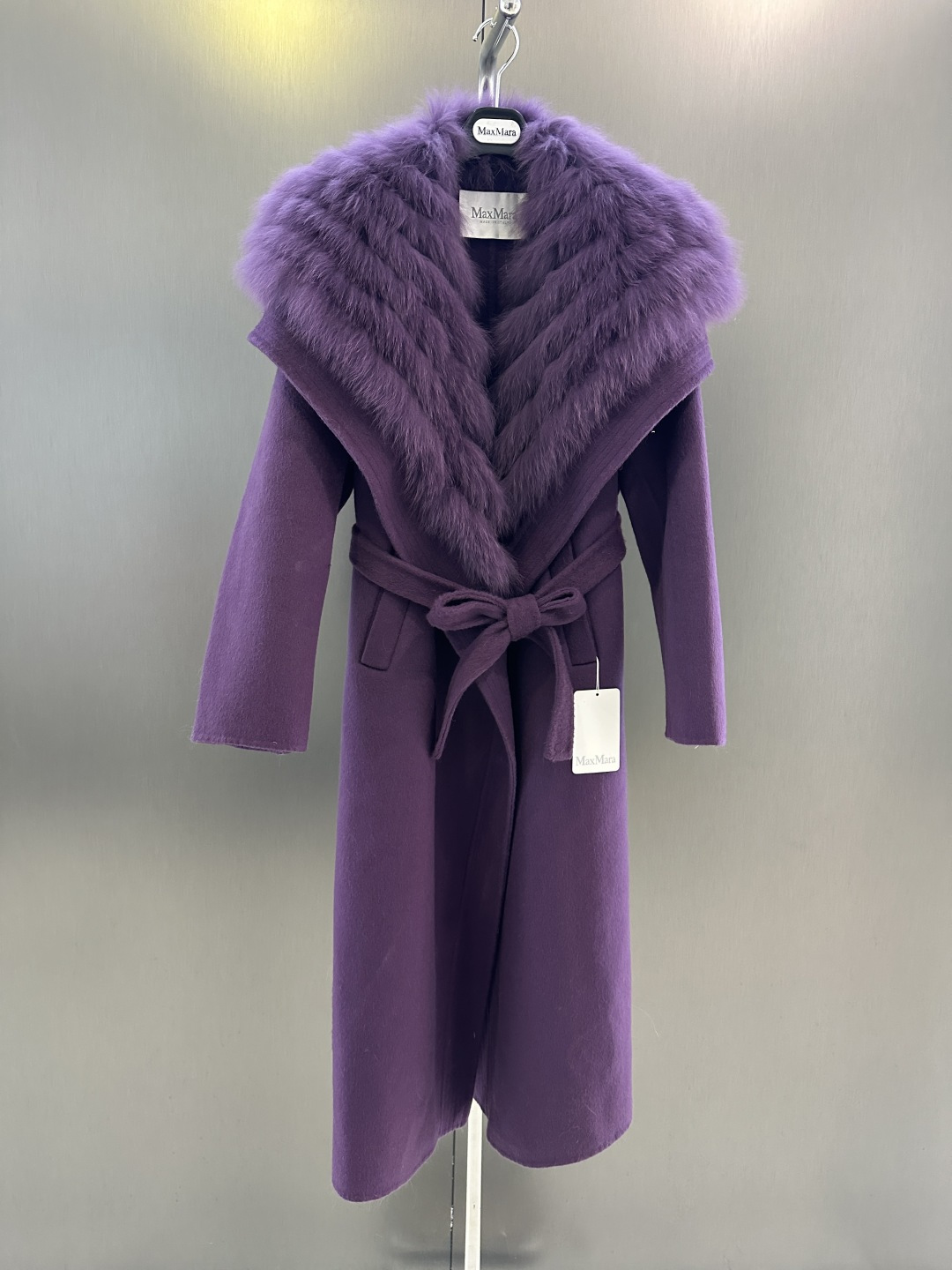 NO:637690,Maxmara new autumn and winter fox fur coat, classic color, versatile and high-end, imported white fox fur collar 'detachable', two colors ready for sale sm (length 118, bust 110, size s), Maxmara-clothing, alexander wang19860909Maxmara 秋冬新款狐狸毛皮草大衣 经典色系 百搭高级 进口白狐毛领‘可拆’ 两色现货发售 sm（衣长118,胸围110,码数s）,麦丝玛拉-服装,alexander wang,Women's clothing