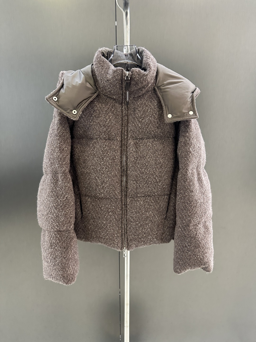 NO:636166,Loro piana new autumn and winter exclusive goose down jacket, simple style, customized fabric, 90% goose down filling inside SML (length 55, bust 132, size s), women's clothing, loro piana, alexander wang19860909Loro piana 秋冬新款独家发售鹅绒服  简约风格 定制面料 内里90鹅绒填充 SML（衣长55,胸围132,码数s）,女装,loro piana,alexander wang,Women's clothing
