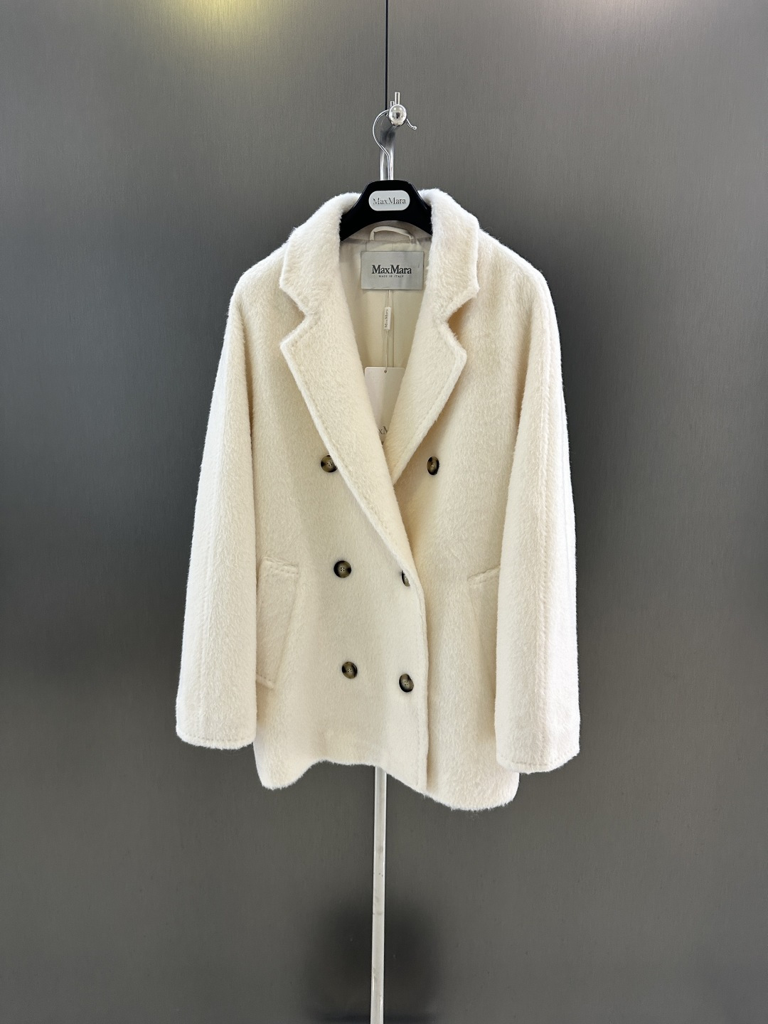 NO:636147,Maxmara autumn and winter classic wool coat, classic 101801 short Suli cashmere coat, classic double row design, simple and elegant, advanced SML (length 75, bust 120, size m), Maxmara-clothing, alexander wang19860909Maxmara 秋冬经典款羊毛大衣  经典101801款短款苏丽羊绒大衣 经典双排口设计 简约大方 高级 SML（衣长75,胸围120,码数m）,麦丝玛拉-服装,alexander wang,Women's clothing