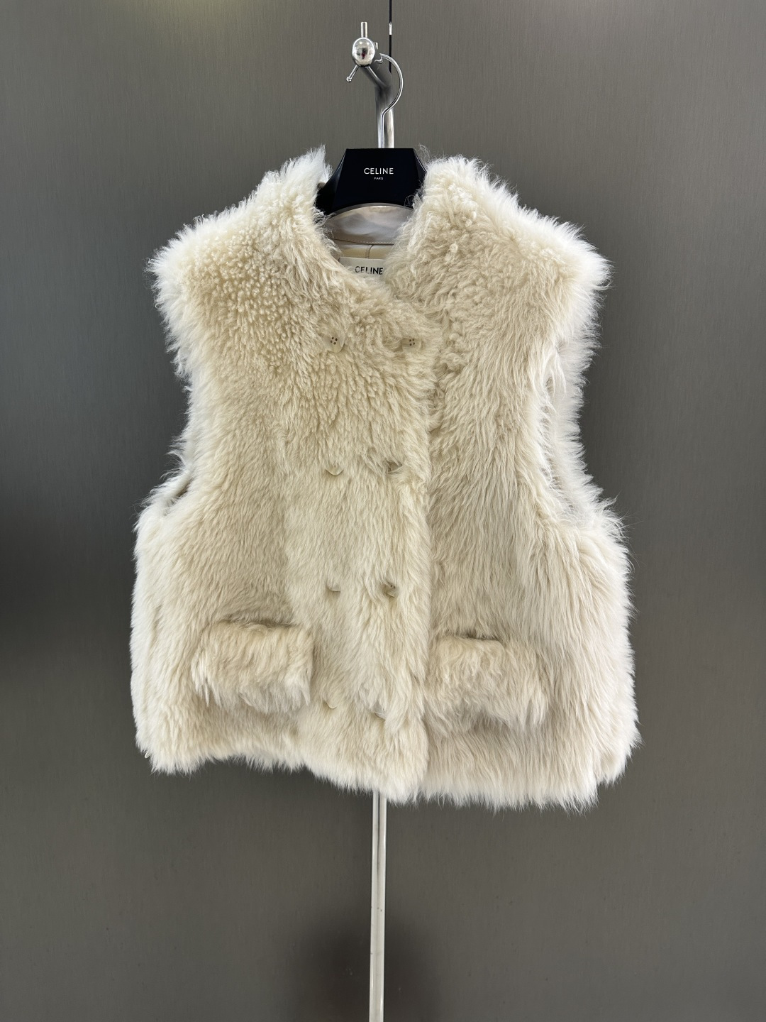 NO:638646,Celin autumn and winter new high-quality fur integrated imported Tuscan fur integrated simple design v-neck slimming advanced SML (length 65, bust 108, size m), Celine-clothing, celine, celine, alexander wang19860909Celin秋冬新款高品质皮毛一体 进口托斯卡纳皮毛一体 简约设计 v领显瘦高级 SML（衣长65,胸围108,码数m）,赛琳-服装,celine,celine,alexander wang,Women's clothing