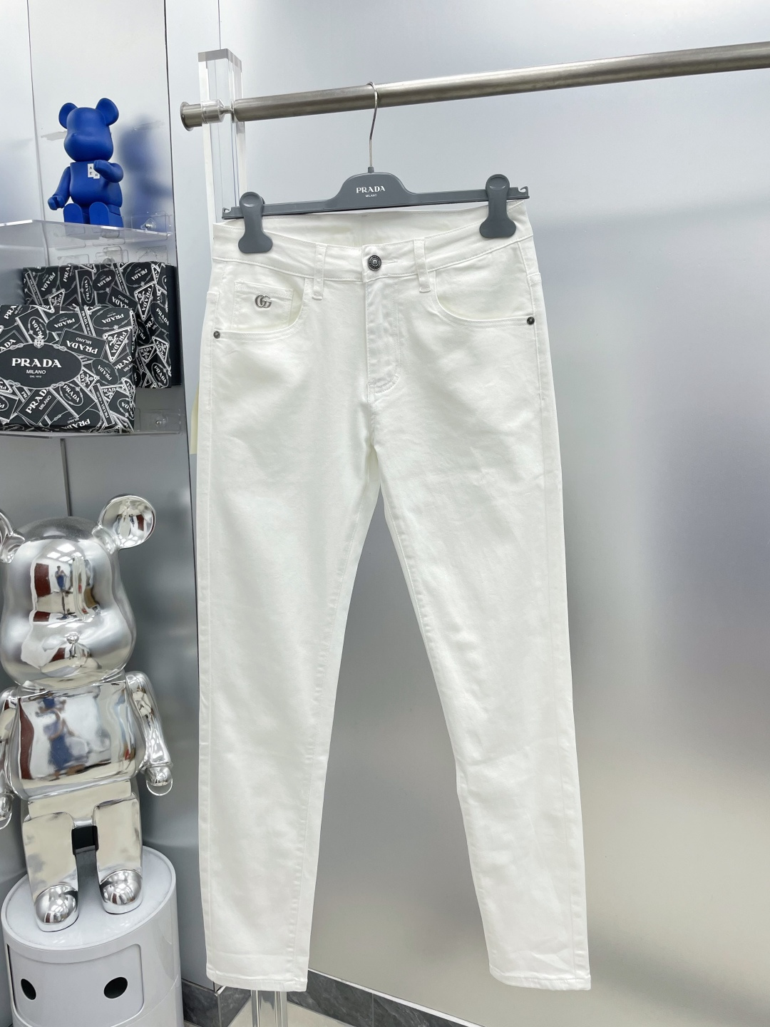 NO:479685,Gu* 25ss new logo jeans trousers KK summer thin stretch slim feet pants trendy and stylish styles, slim fit and slim tailoring to modify the leg lines, high-end hardware accessories show luxurious temperament. Number 29-36 (no 35), ,jeans,alexander wang19860909Gu*古 25ss新款徽标牛仔裤 长裤 KK 夏季薄款弹力修身小脚裤 潮流时尚款式精美,修身显瘦剪裁修饰腿部线条 ,高档五金配件尽显奢华气质. 码数29-36 (无35),,jeans,alexander wang,Men's clothing