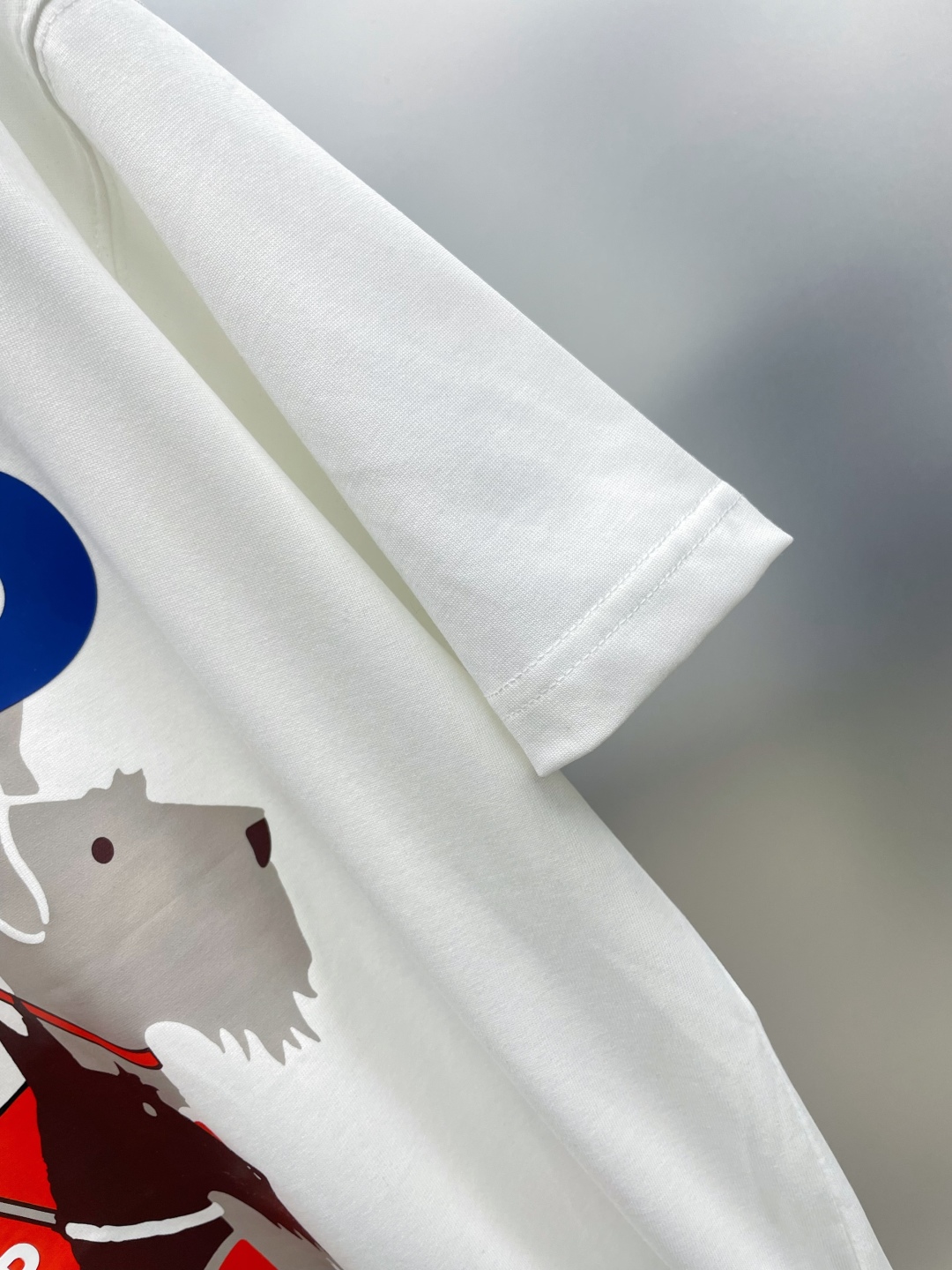 💰80
GOODBRAND GOOD 刺绣十字架遛狗🐶LOGO字母印花时尚短袖T恤 HH
男女同款
白色 兰色
码数：S M L XL