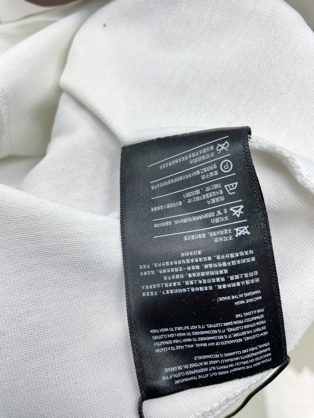 💰80
GOODBRAND GOOD 刺绣十字架遛狗🐶LOGO字母印花时尚短袖T恤 HH
男女同款
白色 兰色
码数：S M L XL