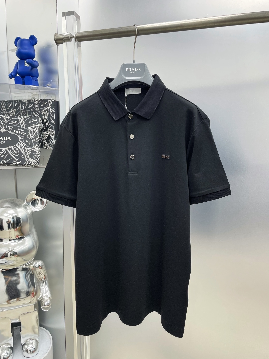NO:935337,Di*DI CD 25ss new spring and summer logo letter short-sleeved lapel polo shirt T-shirt MM high-end customization ~ avant-garde design!  Customized mercerized pique cotton, soft to the touch ~ comfortable to wear ~ hardware and metal logo crafts embellishment, versatile business and casual style, allowing you to perfectly combine fashion, leisure and business!  A must-have item for trendy men!  The upper body is so handsome!  Size M L XL 2xl 3xl 4XL,,T-shirt,tees,t-shirt,19860909Di*迪 CD 25ss新款春夏徽标字母短袖翻领polo衫T恤 MM 高端订制～ 设计前卫！订制丝光珠地棉、手感柔软～穿着舒适～五金金属徽标logo工艺点缀百搭商务休闲款 让您时尚休闲与商务完美结合！潮男必备单品 ！上身帅爆！ 码数M L XL 2xl 3xl 4XL,,T-shirt,tees，t-shirt,,Men's clothing