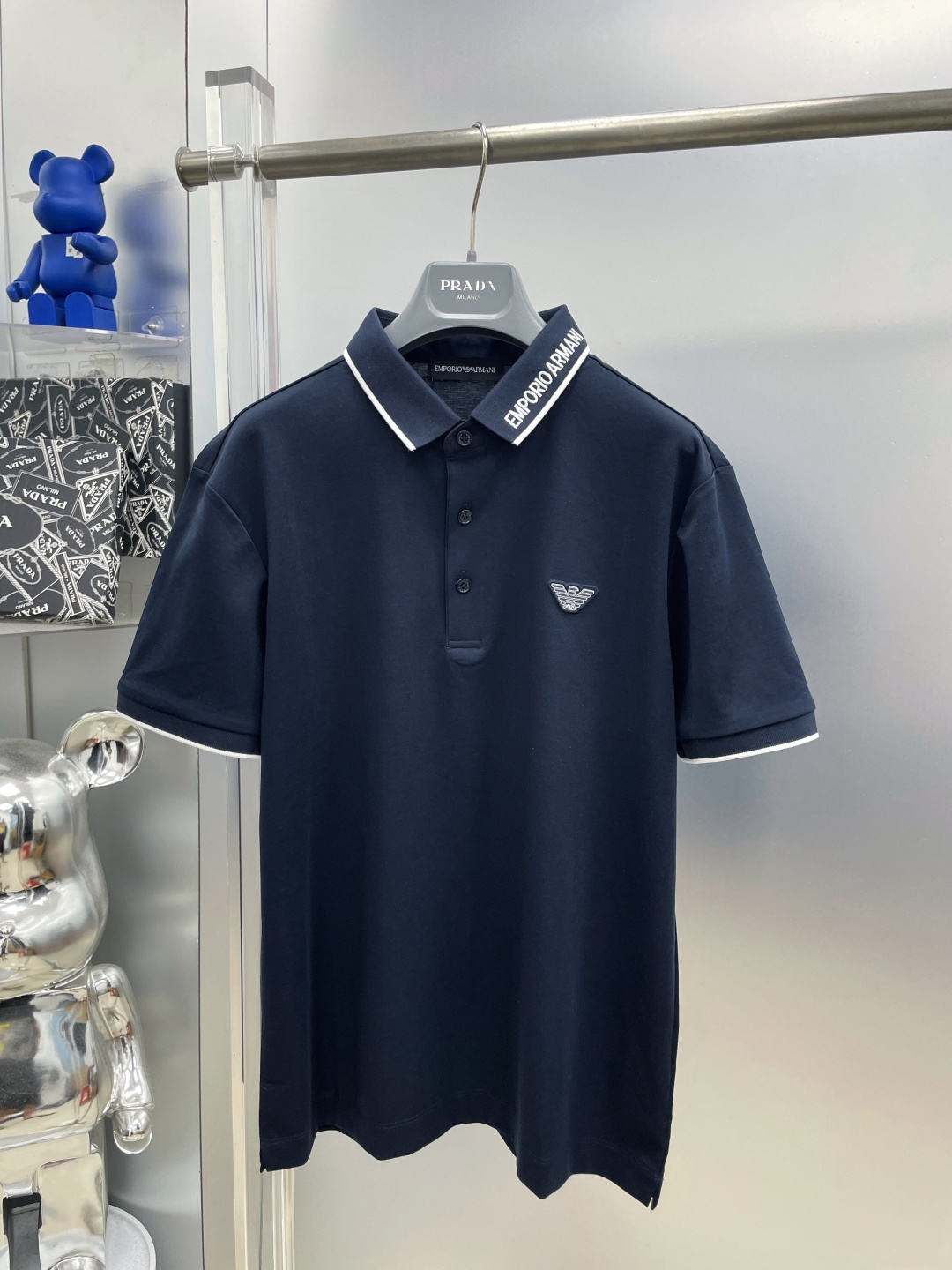 NO:935350,Arma Armani 25ss new spring and summer embroidered logo letters short-sleeved lapel polo shirt T-shirt MM high-end customization ~ avant-garde design!  Customized mercerized pique cotton, soft to the touch ~ comfortable to wear ~ hardware and metal logo crafts embellishment, versatile business and casual style, allowing you to perfectly combine fashion, leisure and business!  A must-have item for trendy men!  The upper body is so handsome!  Size M L XL 2xl 3xl 4XL,,armani,armani,T-shirt,tees,t-shirt,19860909Arma 阿玛尼 25ss新款春夏刺绣徽标字母短袖翻领polo衫T恤 MM 高端订制～ 设计前卫！订制丝光珠地棉、手感柔软～穿着舒适～五金金属徽标logo工艺点缀百搭商务休闲款 让您时尚休闲与商务完美结合！潮男必备单品 ！上身帅爆！ 码数M L XL 2xl 3xl 4XL,,armani,armani,T-shirt,tees，t-shirt,,Men's clothing