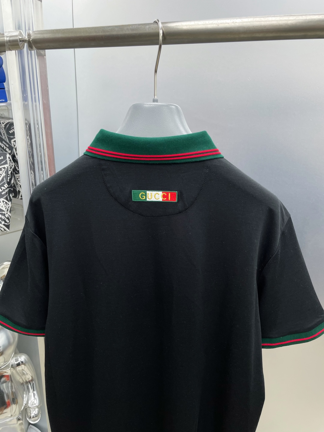 Gucci Men's Black Polo Shirt With Embroidered Bee Logo,Short Sleeve 10 cmp i1748775212886 911 0 8