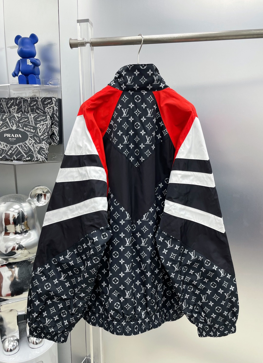 Alternative view of Louis Vuitton Jacket 07977