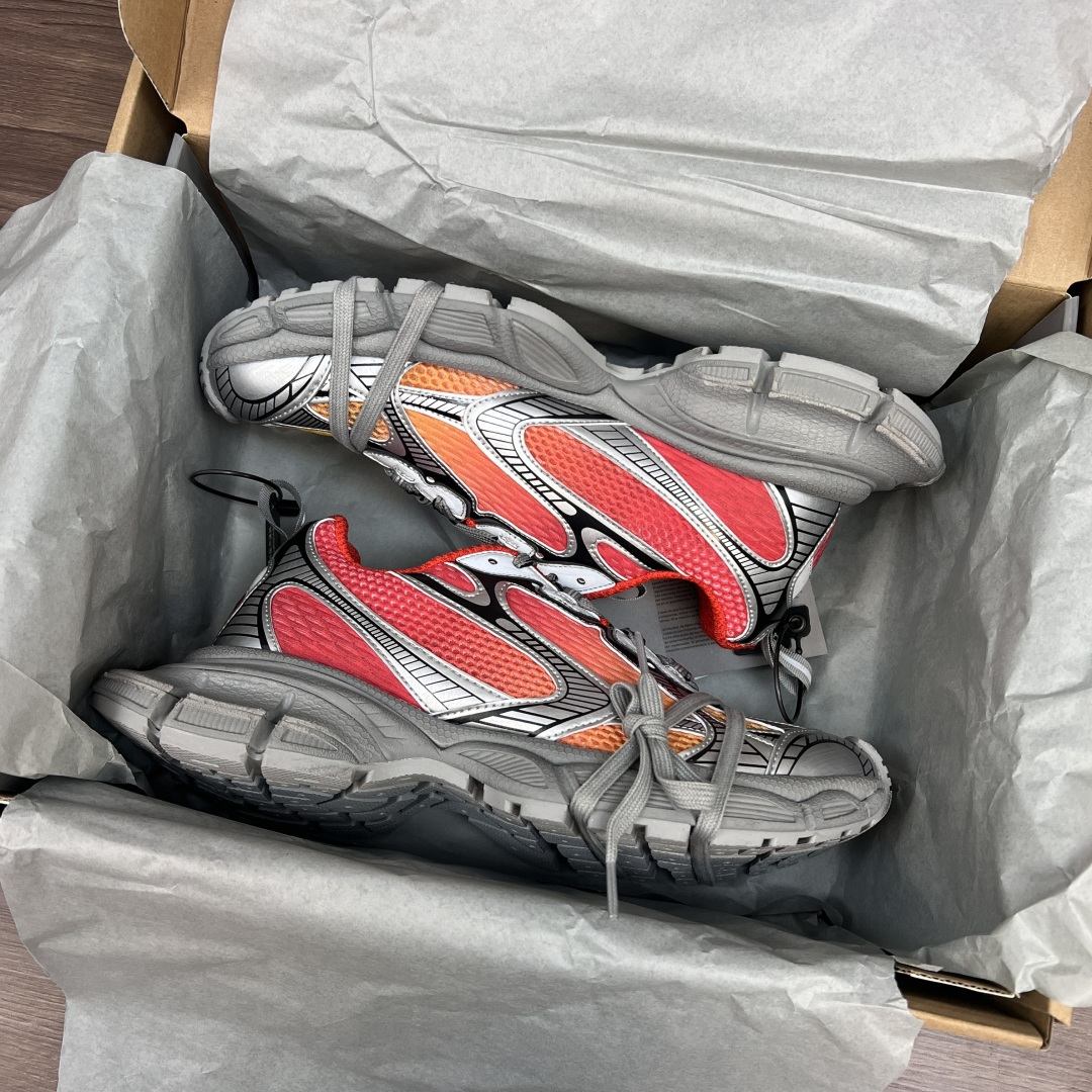 Balenciaga Balenciaga Phantom Sneaker 巴黎世家全新做旧 #3XL 十代灰彩虹潮流跑鞋