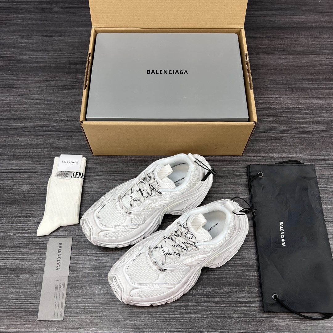 NO:258379,Pure original version of Balenciaga Balenciaga 6XL round head tie, low top, dad shoes white. Heavy industry made all accessories made of genuine cut pieces through customization. Correct font electric embroidery. Correct thickness, position and size. Side TPU breathable holes match the original version. TPU soft bottom. The original version is consistent. 
