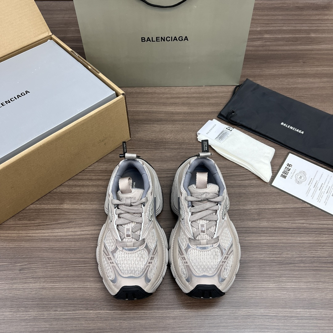 NO:256981,The top version of Balenciaga 6XL round-toe lace, dad shoes gray and brown. Heavy industry made all accessories. All accessories are made of genuine cut pieces. Correct fonts are embroidered with correct thickness, position and size. The side TPU breathable holes match the original version. TPU soft bottom. The original version is consistent. 