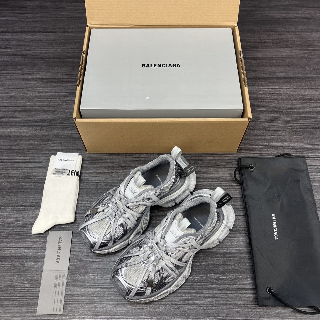 NO:229060,Pure original version of Balenciaga 3XL buckle straps, round toe laces, low tops, dad shoes, silver gray. While continuing the outdoor contour and complex upper structure of the Track Trainer, the new version adds transparent strap parts to the heel position, making the whole shoe look more retro. Packaging full set of Dewu accessories reinforce the aircraft box packaging!  Number of codes: 35-46 codes!  , casual shoes/sports shoes, balenciaga, balenciaga, sneakers19860909纯原版本Balenciaga巴黎世家 3XL扣式绑带 圆头系带 低帮 老爹鞋 银灰 在延续 Track Trainer 户外轮廓和复杂鞋面结构的同时,新版本在后跟位置增加了透明带的部件,整鞋看起来更加复古. 包装全套得物配件加固飞机盒包装！ 码数:35-46码！,休闲鞋/运动鞋,balenciaga,balenciaga,sneakers,Women's Shoes