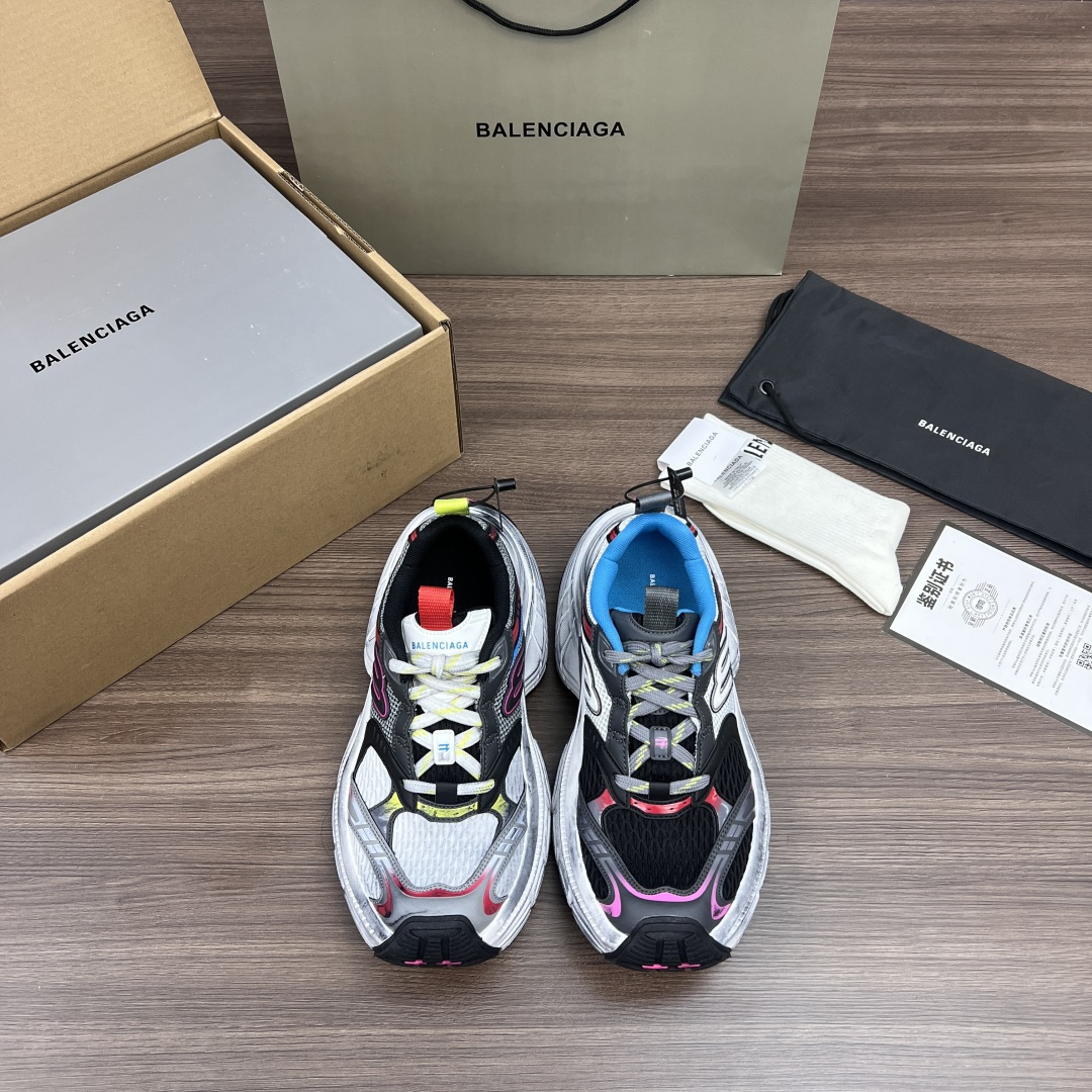 NO:256963,The top version of Balenciaga 6XL round head lace Daddy's shoes lake blue. Heavy industry made all accessories are made of genuine cut pieces. Correct fonts are electro-embroidered. Correct thickness, position and size. Side TPU breathable holes match the original version. TPU soft bottom. The original version is consistent. 