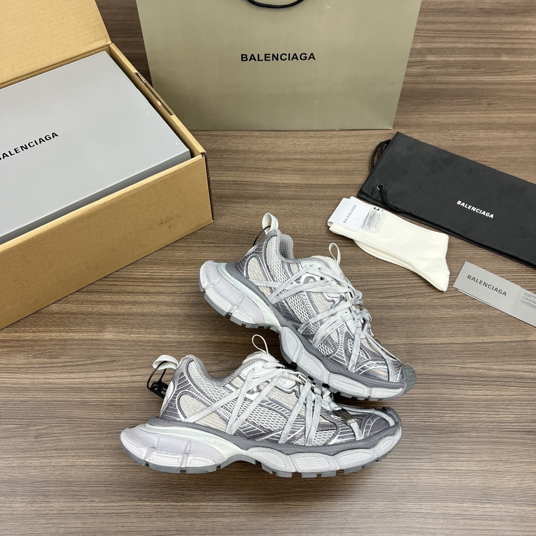 Balenciaga Balenciaga巴黎世家 3XL扣式绑带 圆头系带 低帮 老爹鞋 灰色 在延续 Track Trainer 户外轮廓和复杂鞋面结构的同时