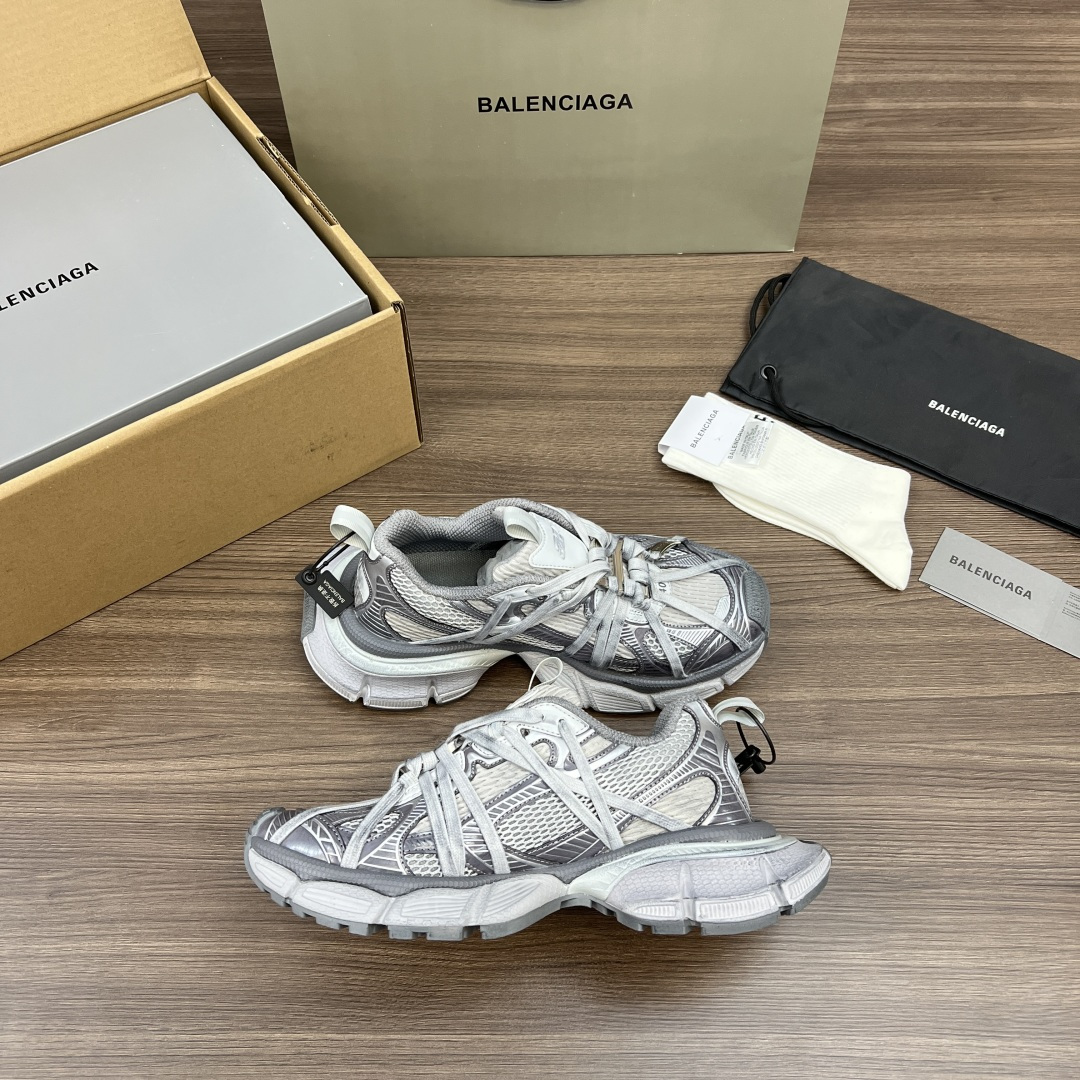 Balenciaga Balenciaga巴黎世家 3XL扣式绑带 圆头系带 低帮 老爹鞋 灰色 在延续 Track Trainer 户外轮廓和复杂鞋面结构的同时