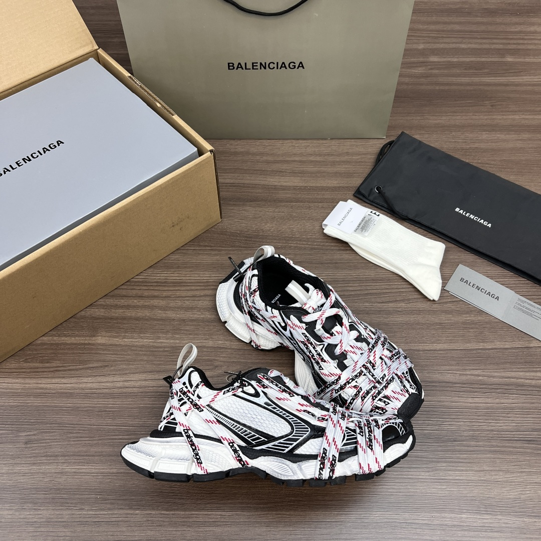 Balenciaga Balenciaga Phantom Sneaker 巴黎世家全新做旧3XL Logo绑带做旧潮流跑鞋 在延续 Track Trainer 户外轮廓和复杂鞋面结构的同时