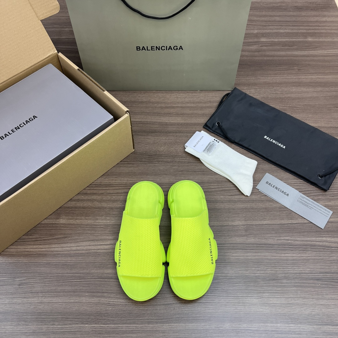 NO:408626,Top Balenciaga Speed ​​2.0 Round Head Open-toe Fashionable Smooth Smooth Fluorescent Colors Similar to Men and Women!  Speed ​​2.0 outsole is made of you foamed and injection molded, combined fly woven mesh midsole, high-strength braided mesh on the upper. Relief pattern of the sole, broken shape, excellent comfort for the foot!  Packaging: Full set of Dewu accessories reinforced aircraft box packaging!  Size: 35-46 (a size larger), slippers, balenciaga, balenciaga, slippers19860909顶级Balenciaga巴黎世家 Speed 2.0 圆头 露趾时尚凉拖 荧光色 男女同款！ Speed 2.0 大底采用you 材质发泡注塑成型 组合飞织网面中底 鞋面高强度编织网面.鞋底浮雕纹路 断开造型 上脚舒适度极佳！ 包装:全套得物配件加固飞机盒包装！ 码数:35-46(偏大一码),拖鞋,balenciaga,balenciaga,slippers,Women's Shoes