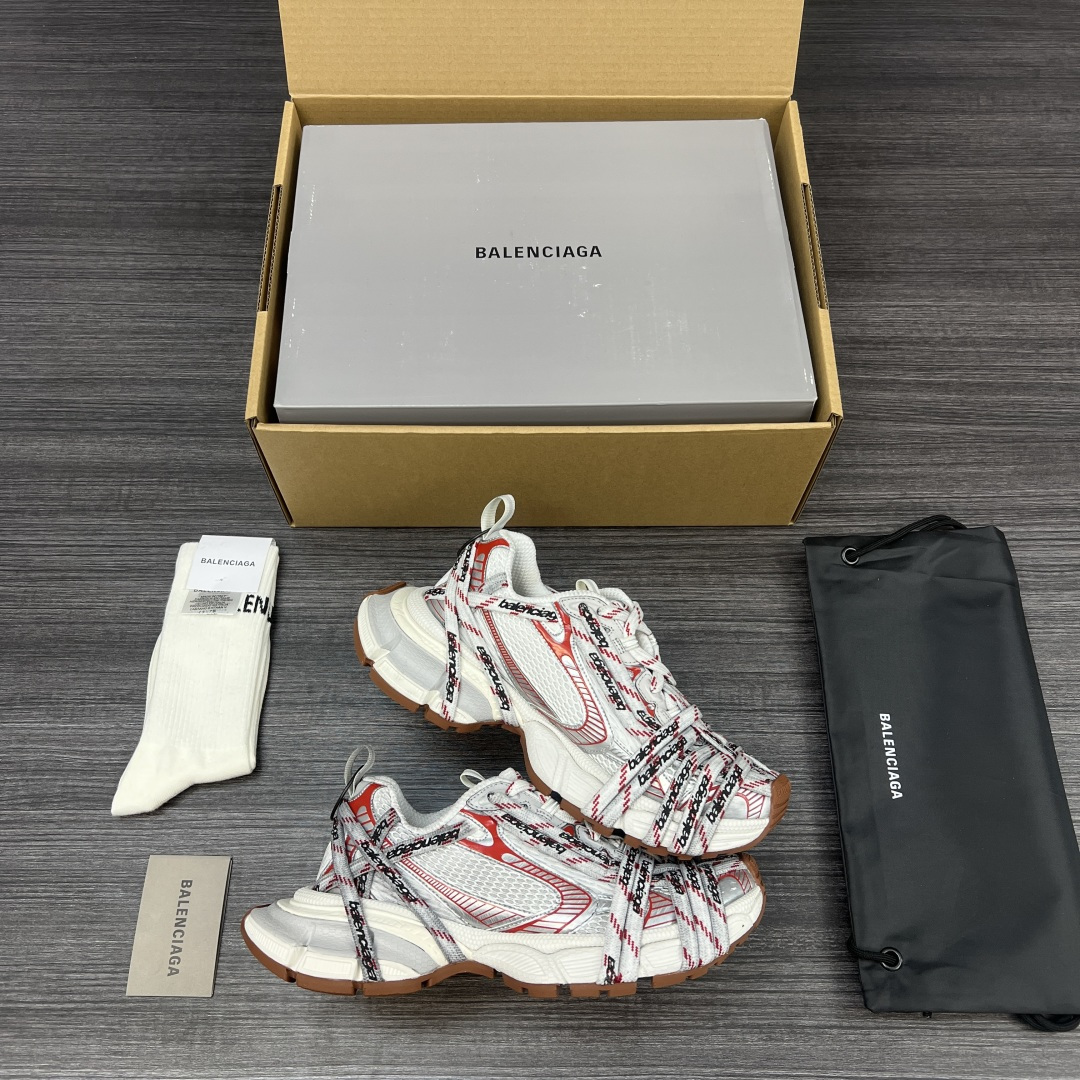 Balenciaga 纯 本Balenciaga Phantom Sneaker 巴黎世家全新做旧3XL Logo绑带做旧潮流跑鞋 在延续 Track Trainer 户外轮廓和复杂鞋面结构的同时