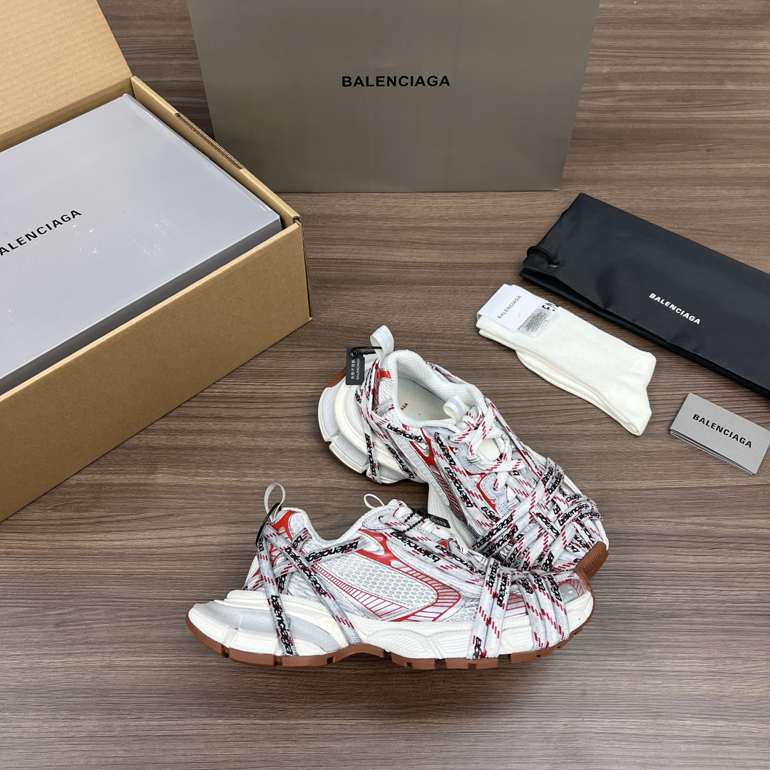 Balenciaga Balenciaga Phantom Sneaker 巴黎世家全新做旧3XL Logo绑带做旧潮流跑鞋 在延续 Track Trainer 户外轮廓和复杂鞋面结构的同时