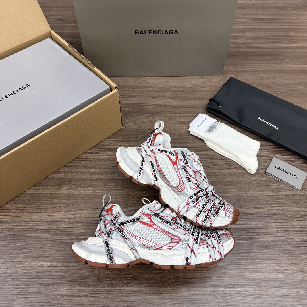 Balenciaga Balenciaga Phantom Sneaker 巴黎世家全新做旧3XL Logo绑带做旧潮流跑鞋 在延续 Track Trainer 户外轮廓和复杂鞋面结构的同时