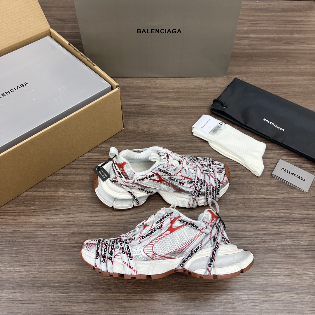 Balenciaga Balenciaga Phantom Sneaker 巴黎世家全新做旧3XL Logo绑带做旧潮流跑鞋 在延续 Track Trainer 户外轮廓和复杂鞋面结构的同时