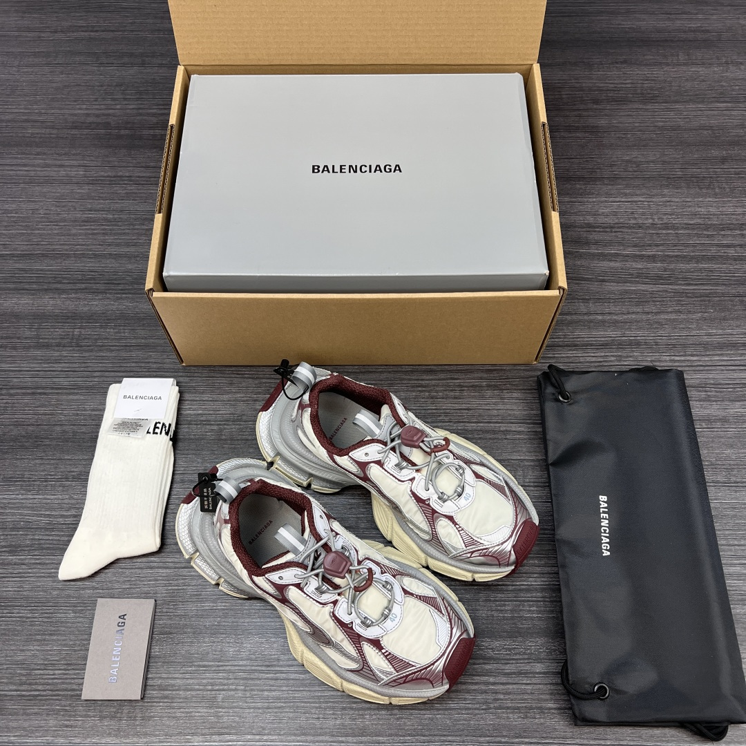 Balenciaga 纯 本Balenciaga巴黎世家 3XL Nylon 人造革 圆头抽绳 低帮 老爹鞋 灰红色 在延续 Track Trainer 户外轮廓和复杂鞋面结构的同时