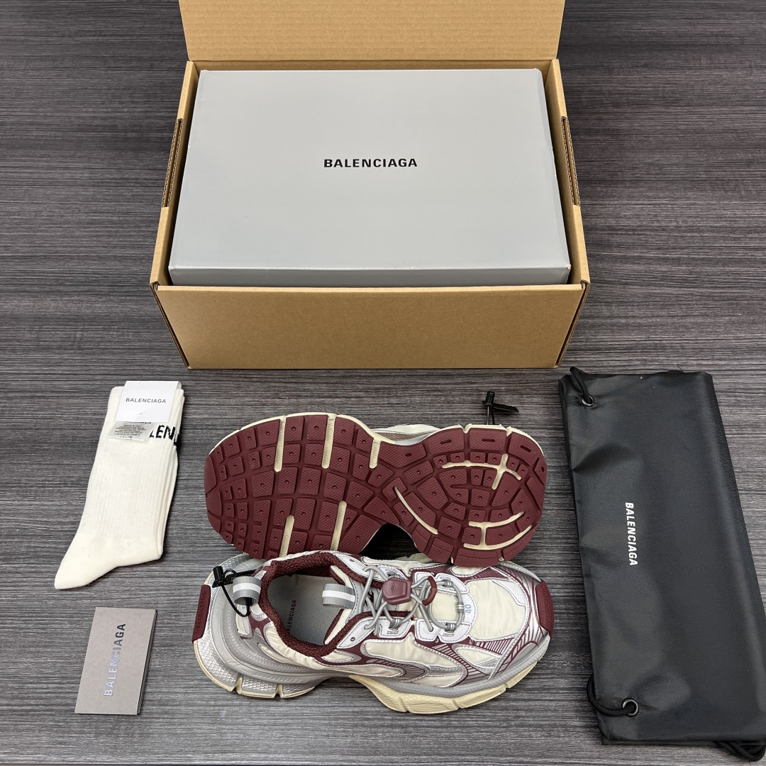 Balenciaga 纯 本Balenciaga巴黎世家 3XL Nylon 人造革 圆头抽绳 低帮 老爹鞋 灰红色 在延续 Track Trainer 户外轮廓和复杂鞋面结构的同时